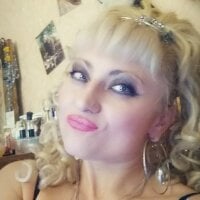 xHot_Amazonq webcam model