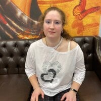 Sanda_8 Adlı Modelin Çevrimdışı Sohbet Odası