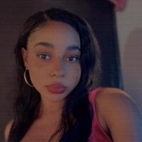 sahia_ebony webcam model