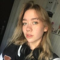 CatherinePierc3 Offline Chatrum