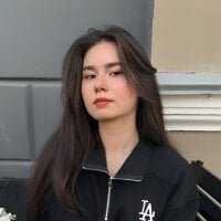 MoiraBroadway webcam model