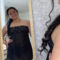 kassandrabrowxx's Offline Chat Room