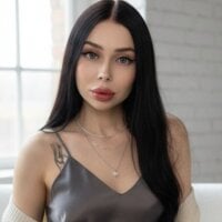 Bloom_Doll webcam model