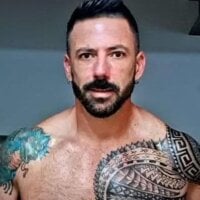 MexicanHunkLondon's Offline Chat Room