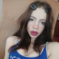 77MaryJane77 Adlı Modelin Çevrimdışı Sohbet Odası