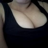 boredandhorny2233 webcam model