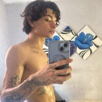 Lovebeng_'s Avatar Pic