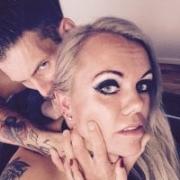 camillastoffe's Offline Chat Room