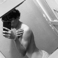 Darkknightx01's Avatar Pic