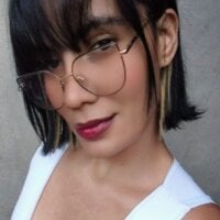 Mia_saaenz webcam model