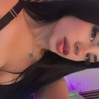 abril_lottie webcam