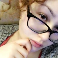 Nikaaa_19's Offline Chat Room