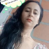 flordelcampo86 Adlı Modelin Çevrimdışı Sohbet Odası