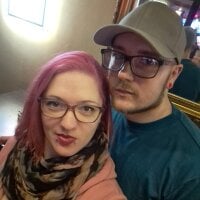 sallyblacky's Offline Chat Room