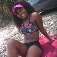 danaquin Adlı Modelin Çevrimdışı Sohbet Odası