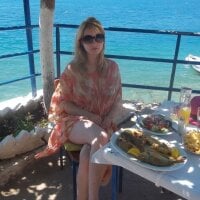 Caroline_baby webcam model