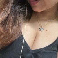 Indian-Lisa24's Offline Chat Room