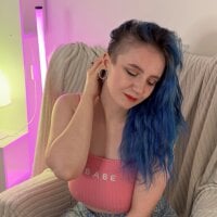 AleksaDivine webcam model