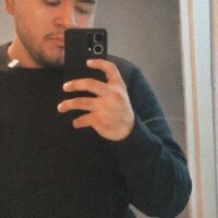 Nudezty's Offline Chat Room