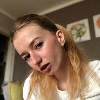 FilippaEilhart's Offline Chat Room