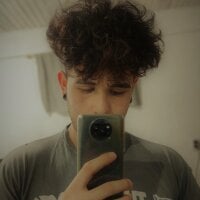 BigAlan99's Offline Chat Room