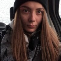 Tina_Futher's Offline Chat Room