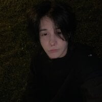 RobinQueeen's Avatar Pic