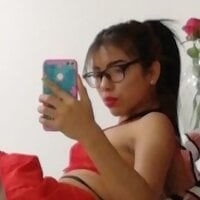 AlynaRomani webcam
