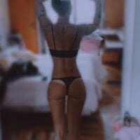 tinisimaa's Offline Chat Room