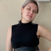 PollyBluett offline chatrum