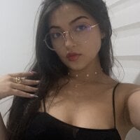 KyliePink_