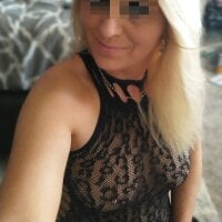 Curious_sharing's Offline Chat Room