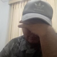 paulhard_'s Offline Chat Room