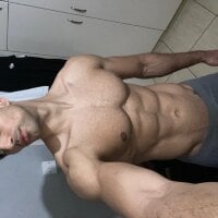 ItsYourHotPapi webcam