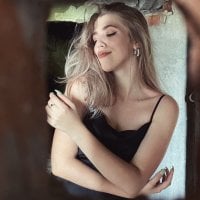 Erina_Angel's Offline Chat Room