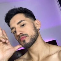 AxelKing1326 webcam model