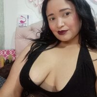 Model Esmeralda_Kiss