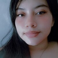 mia_laura