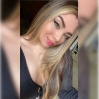 bigass_girlblonde – Offline chatovacia miestnosť