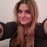 RILEYrosse's Offline Chat Room