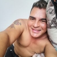 alejandrostivenson's profile image'