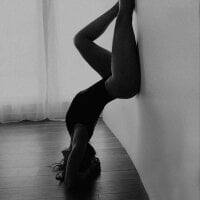 Little_flowers' Avatar Pic