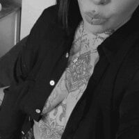 blondy40 webcam model