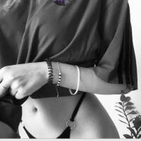 Elsie_Stone's Offline Chat Room