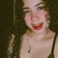 melissa-bella's Avatar Pic