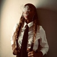 ahvi_ebony webcam model