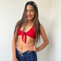 EmmaTaylor4's Offline Chat Room