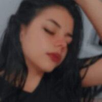 sofia_modelo's Offline Chat Room