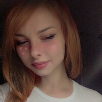 LynnaConner webcam model