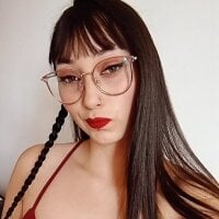 AmelieNovak's Offline Chat Room